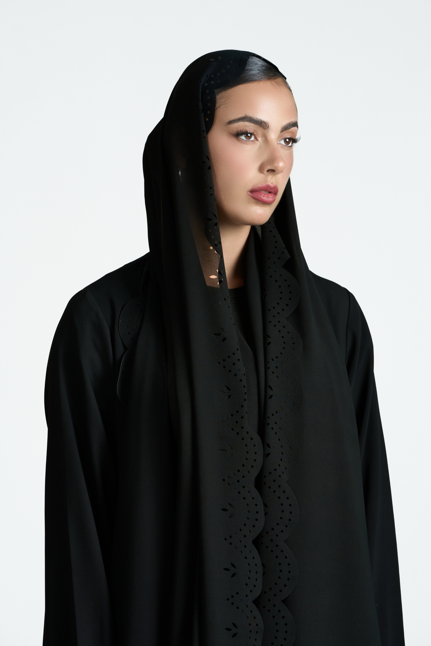 PERFORATED ABAYA