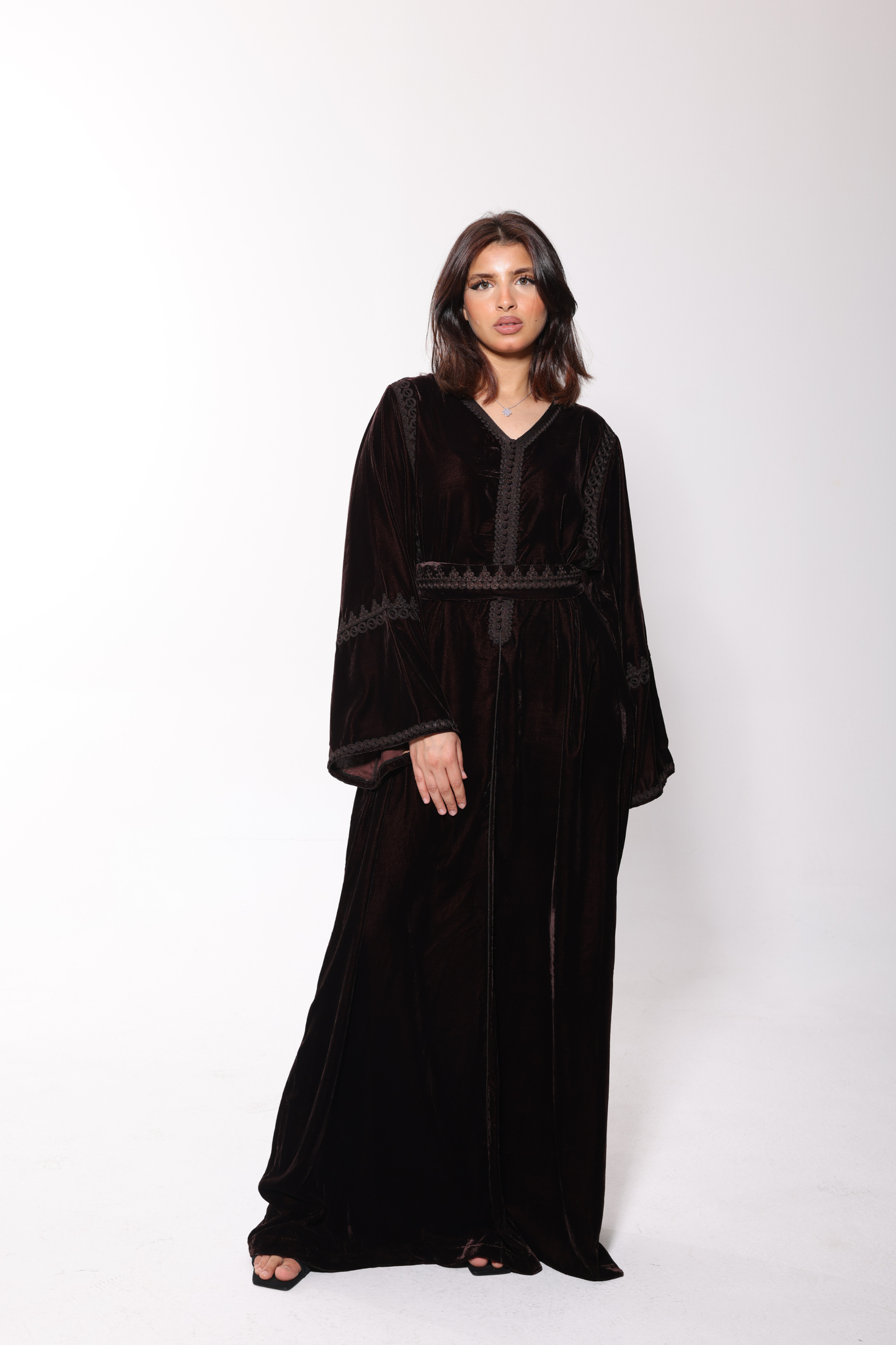 DARK BROWN MORROCAN
