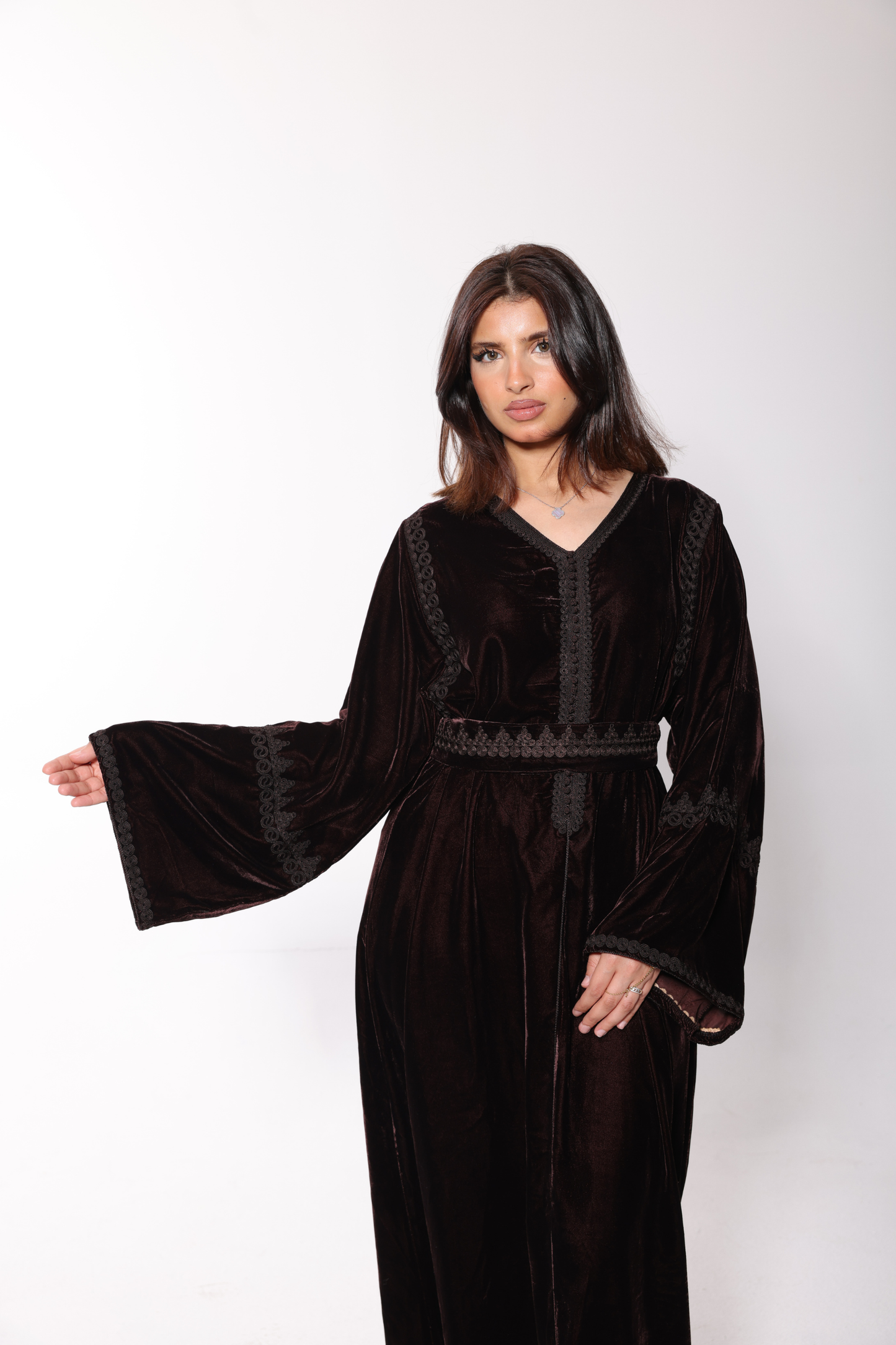 DARK BROWN MORROCAN