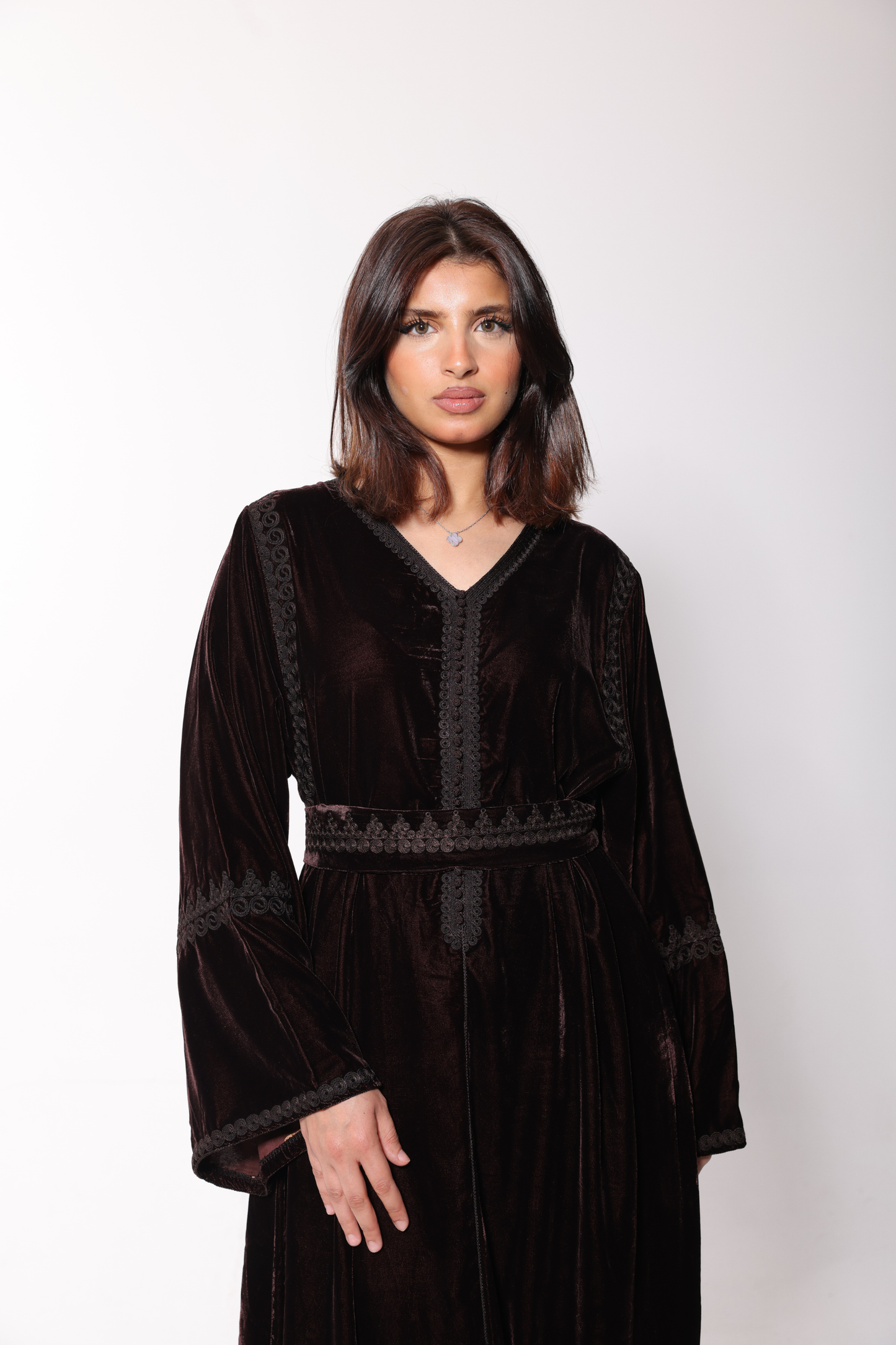 DARK BROWN MORROCAN